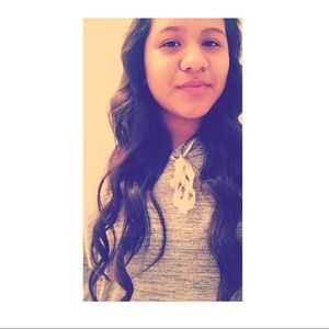 Meet your Posher, Alejandra