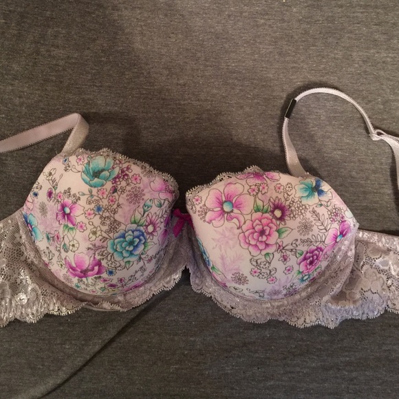 Victoria's Secret bra.