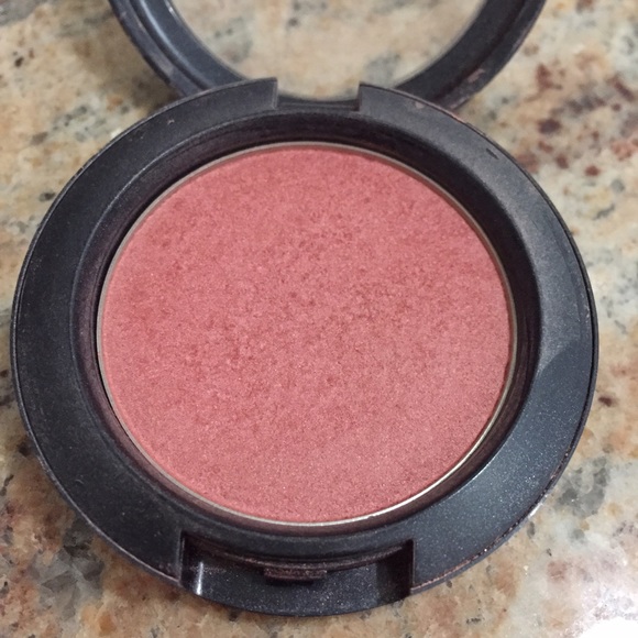 MAC Cosmetics Other - MAC Peachykeen blush