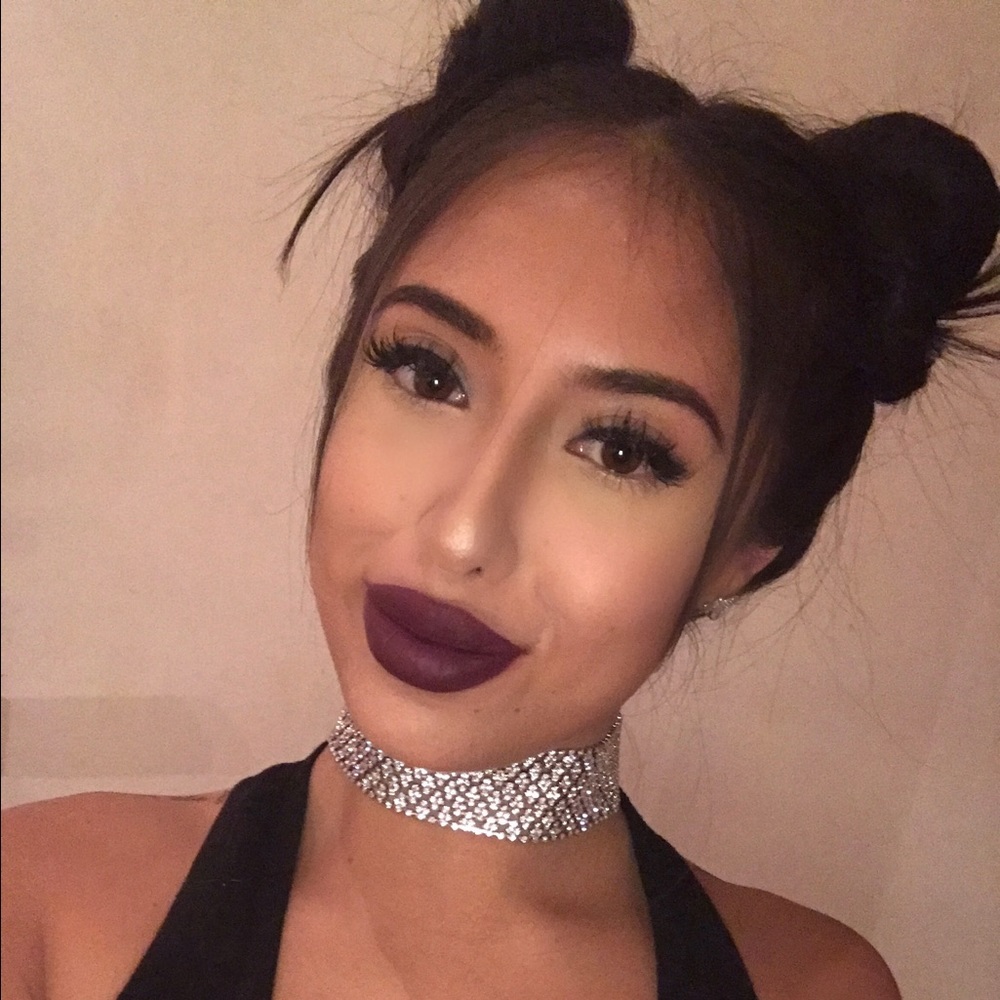 Meet your Posher, Ashley