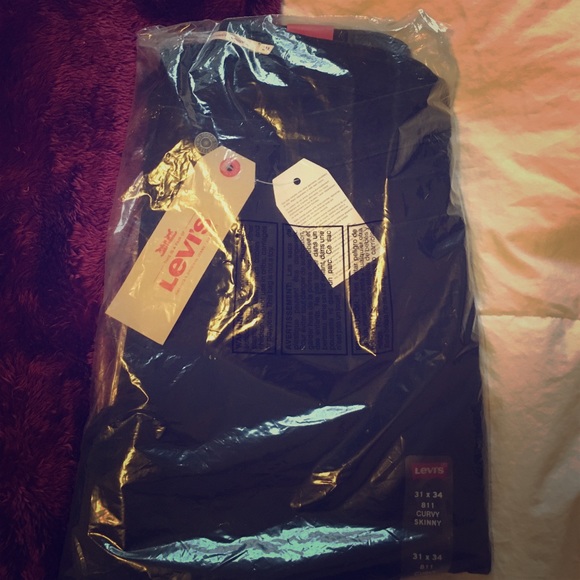 Levi black jeans