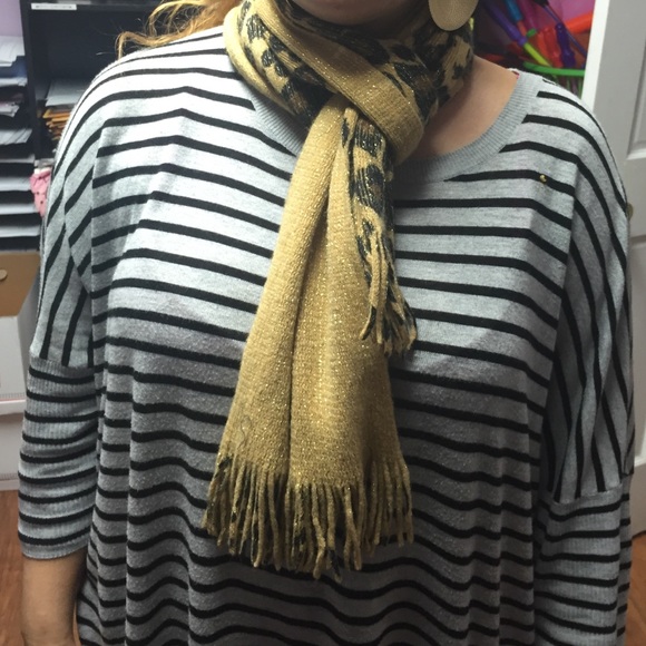 Scarf - Picture 3 of 4