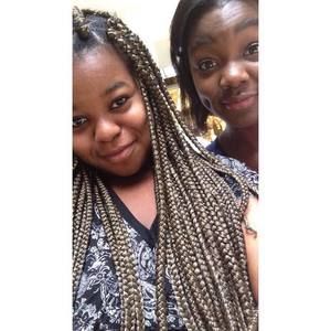 Meet your Posher, Leah