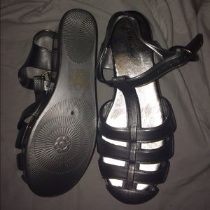 Platform jelly sandals