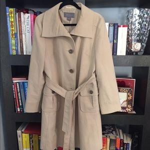 Beautiful Ann Taylor Coat. Winter/Fall