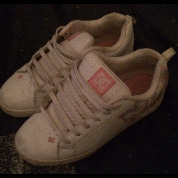 Pink DC shoes