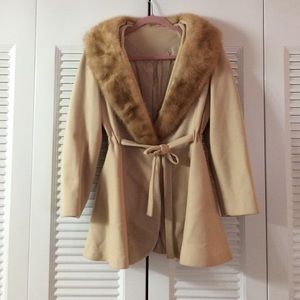 Vintage 1960s beige mink trim fur winter coat