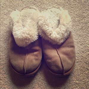Bear paw slippers!💕
