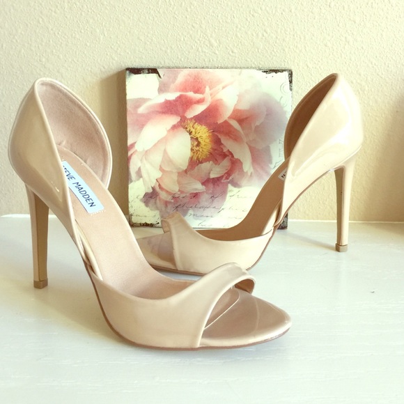 Steve Madden classy heels!