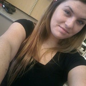 Meet your Posher, Hailey