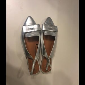 🎉Last day on Poshmark🎉 H&M Silver Slingbacks