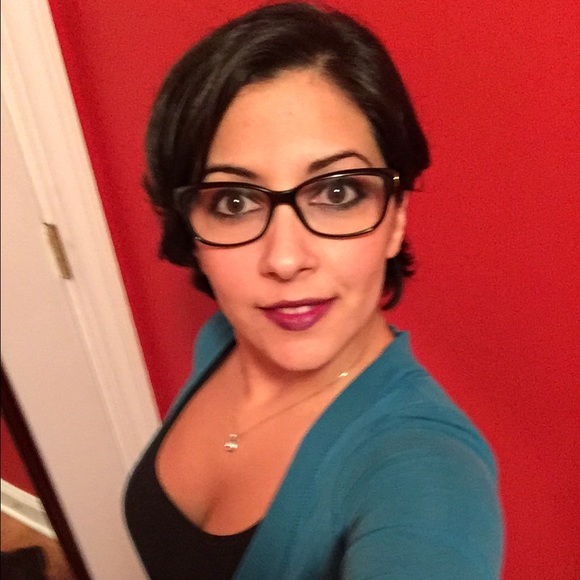 Meet your Posher, Vanessa - Picture 1 of 1