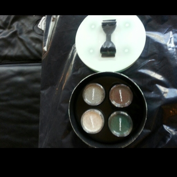 NEW MAC CRUSHED METALLIC PIGMENTS - Picture 2 of 4
