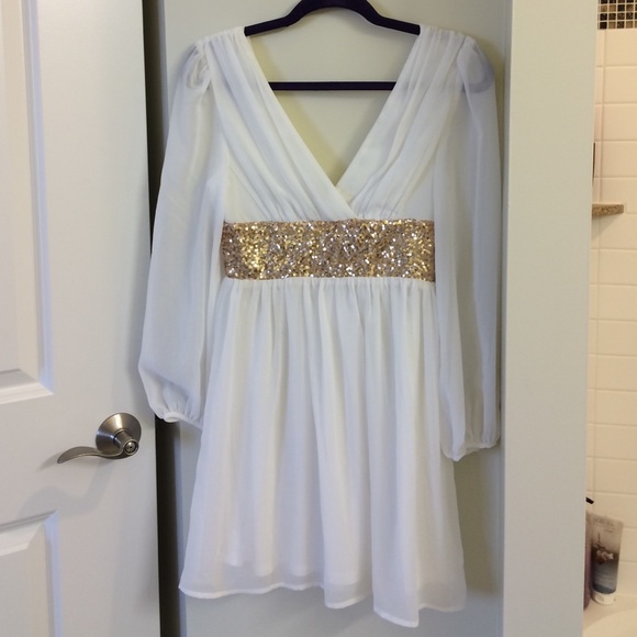 SMALL long sleeve white & gold dress NWT NYE!!