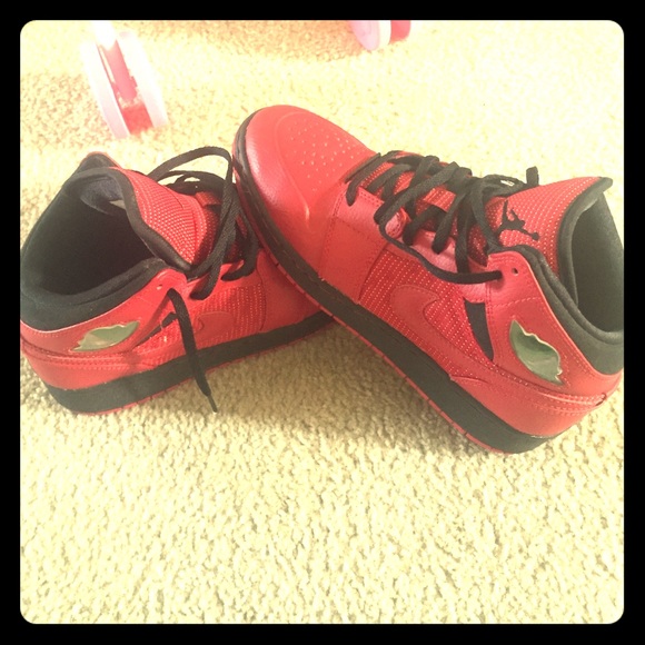 Jordan 1 Size 5y