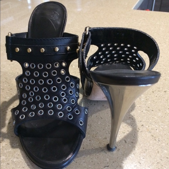 Giuseppe Zanotti leather mule sandals