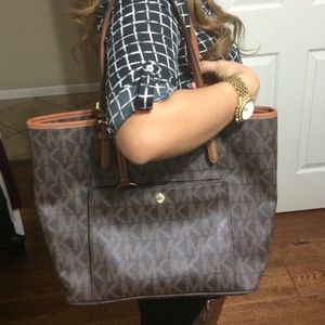 Michael Kors Large Jet Set Purse