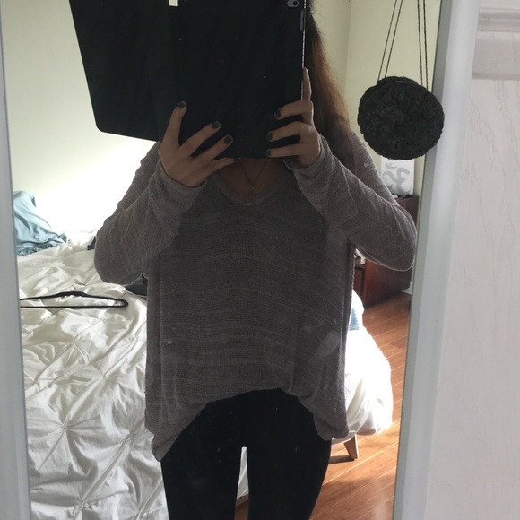 Brandy Melville light sweater