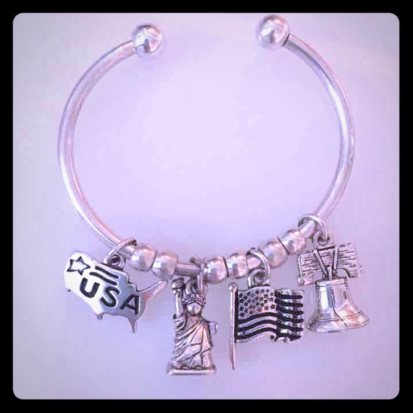 Freedom USA charm bracelet