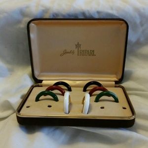 *VINTAGE* Trifari Lucite Clip Earrings