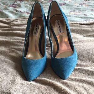 GUC 7M Steve Madden blue suede heels! Very cute!