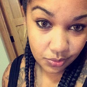 Meet your Posher, Ashlee