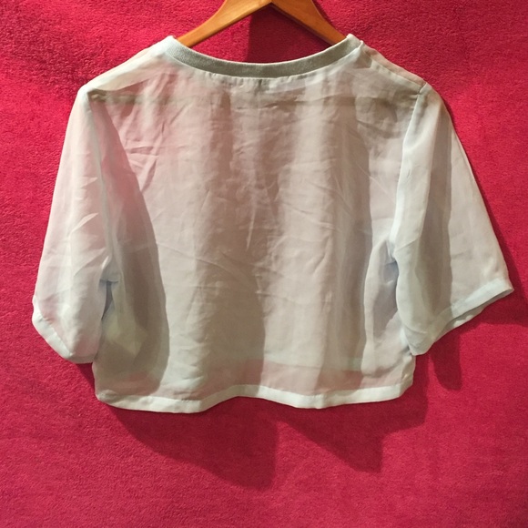 Crop top - Picture 3 of 4