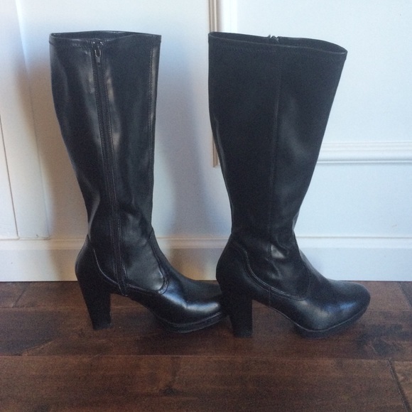 Sleek Thigh High Or Knee High Kenneth Cole Boots