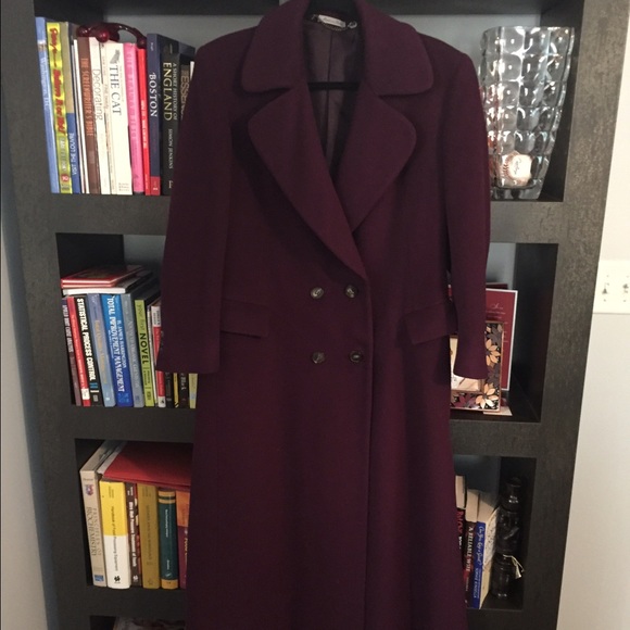Classic  Burberry Burgundy Trench Coat