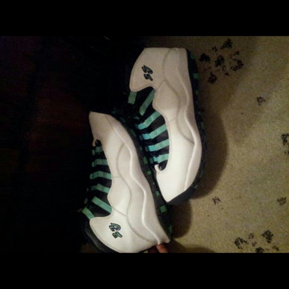 Jordans 10s