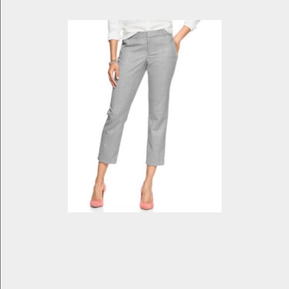 NEW (NWT) Gap Slim Crop Pants Size 4