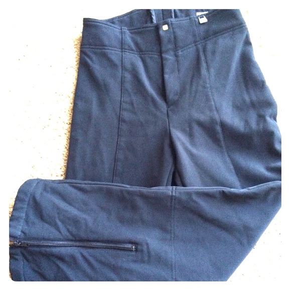 Nils ski pants size 6 short.
