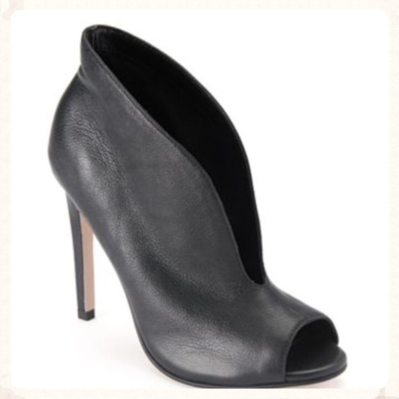 Shoemint Shoes - 🆕! NIB ShoeMint Bell Leather Peep-Toe Ankle Boots