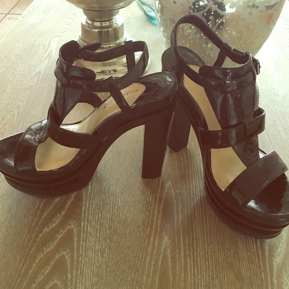 Black patent leather heels Gianni Bini 7.5