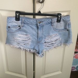 Forever 21 distressed shorts