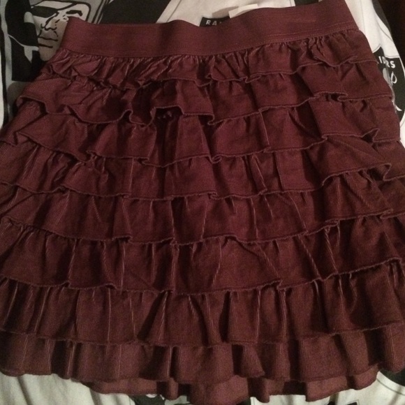 Gap kids maroon color skirt