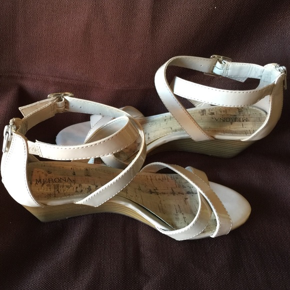 Wedge shoes- open toed