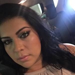 Meet your Posher, Isabel