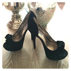 Steve Madden black suede heels 7