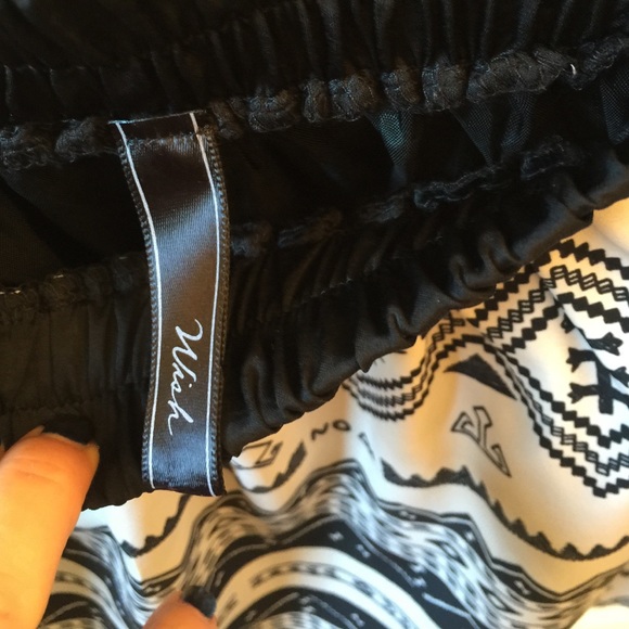 Skirt - Picture 2 of 3