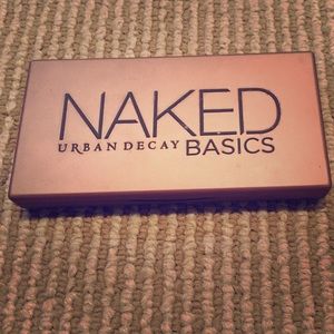 Naked Basics Eyeshadow palette