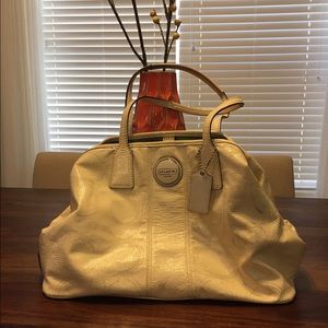 Coach Bag. 100% authentic .