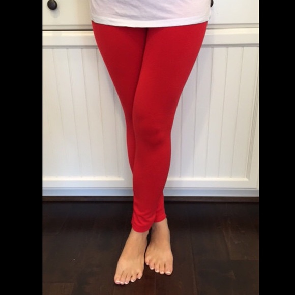 New Cozy & Chic Red Fleece Lined Leggings❤️ - Picture 3 of 3