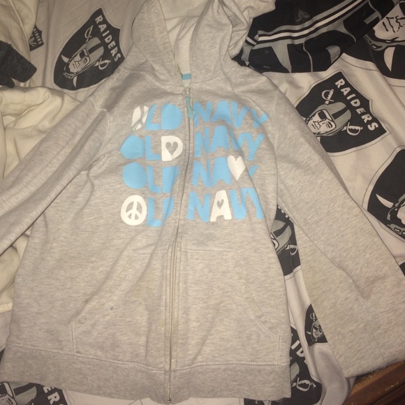 Grey old navy kids size sweater - Picture 3 of 3