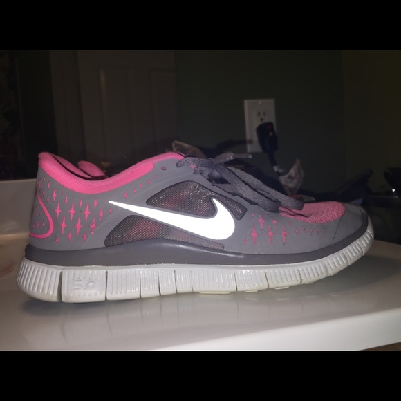 Nike free runs 5.0