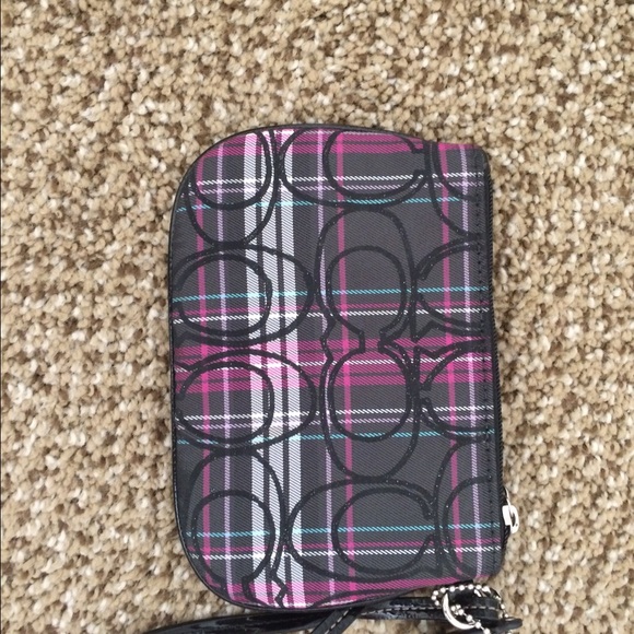 Authentic Coach Wristlet