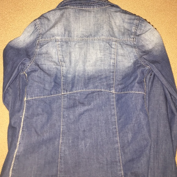Jean jacket! - Picture 3 of 3