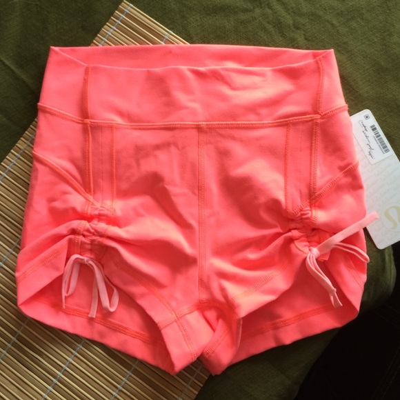 Lululemon Liberty Shorts NWT