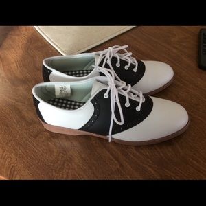 Saddle Oxfords!!!!