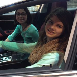 Meet your Posher, Laina